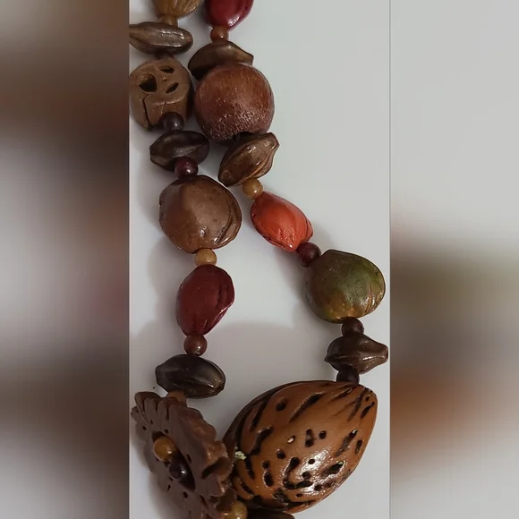 Vintage nuts and seeds long necklace Fall Autumn 44" beautiful colors euc - Picture 4 of 8